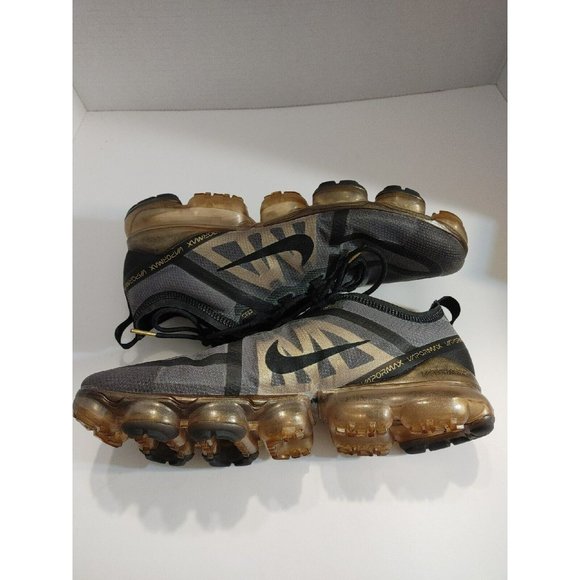 Men’s 2019 Nike Air VaporMax Sz 11.5 Black & Gold AR6631-002 Great Condition - Picture 4 of 8